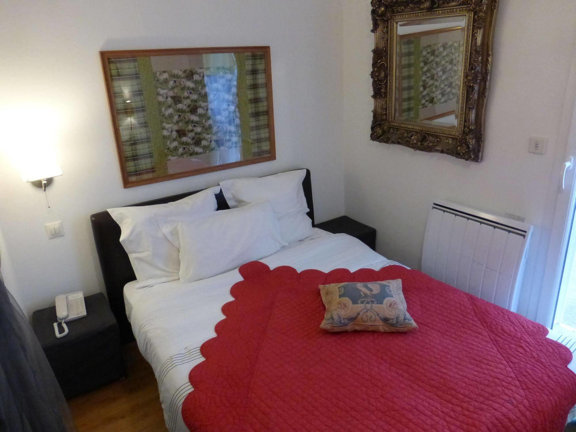 שאלון-סור-סאון Logis Hotel La Villa Boucicaut מראה חיצוני תמונה