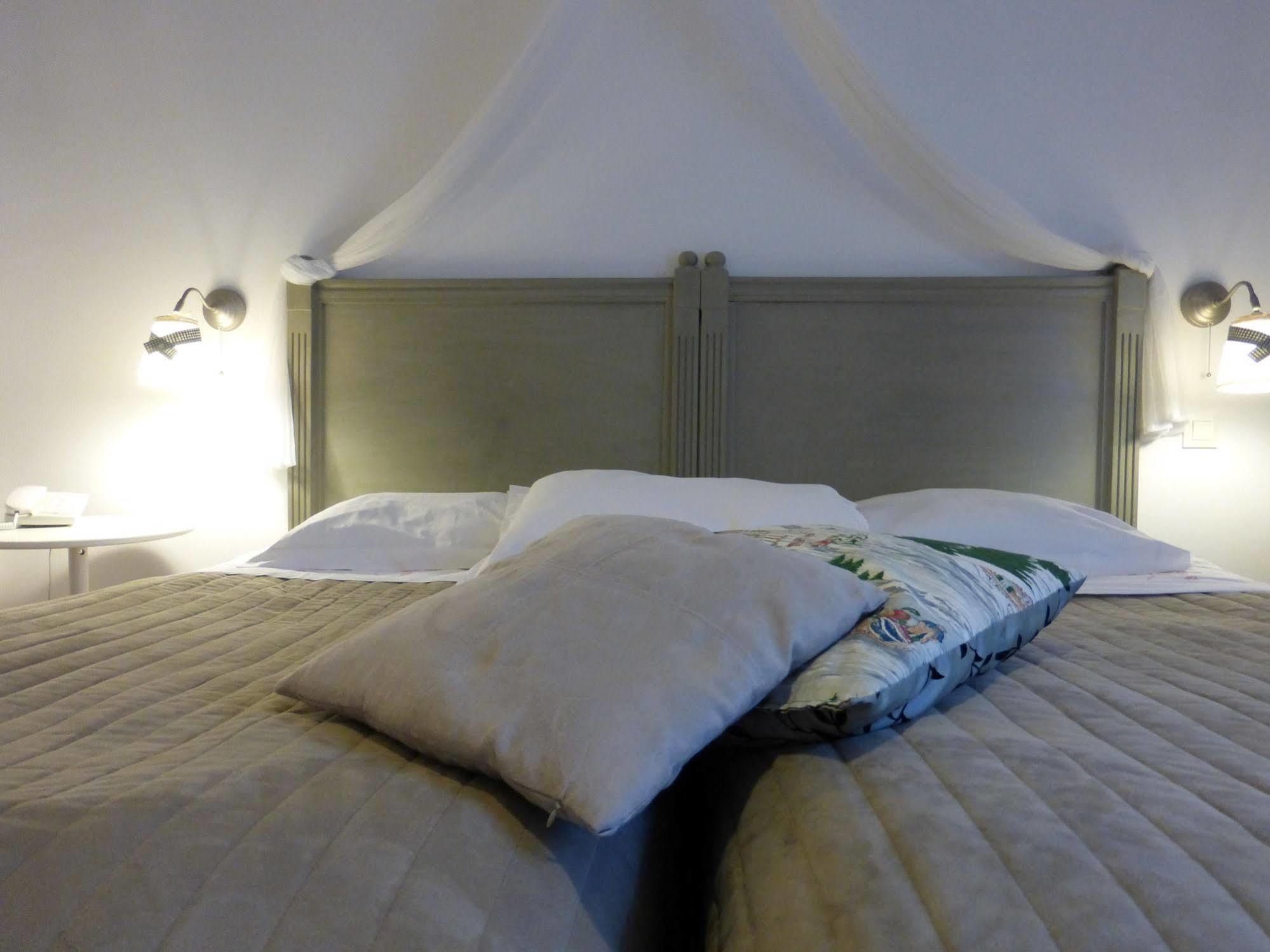 שאלון-סור-סאון Logis Hotel La Villa Boucicaut מראה חיצוני תמונה