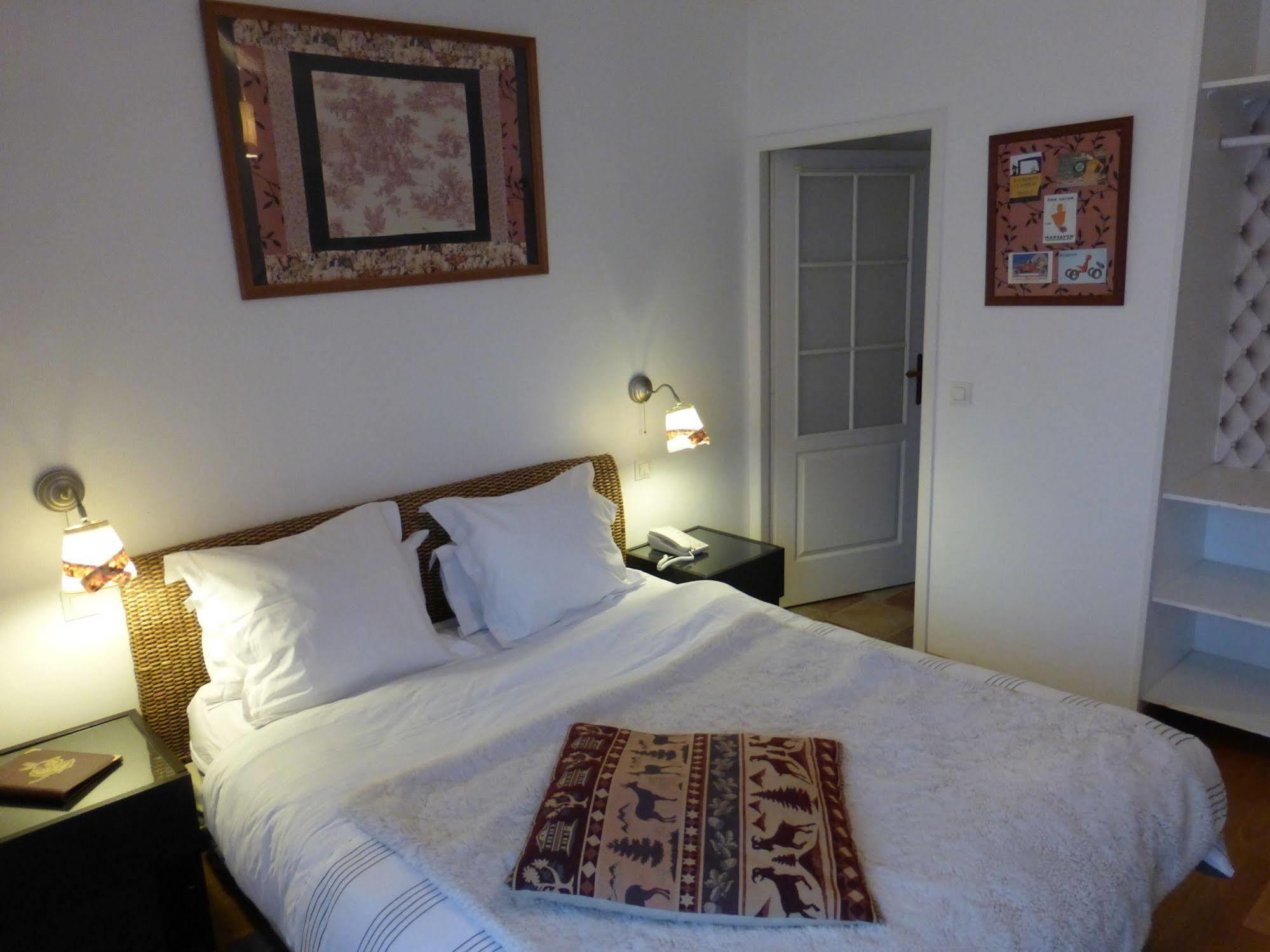 שאלון-סור-סאון Logis Hotel La Villa Boucicaut מראה חיצוני תמונה