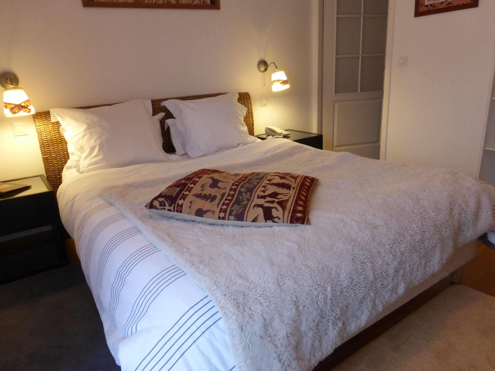 שאלון-סור-סאון Logis Hotel La Villa Boucicaut מראה חיצוני תמונה